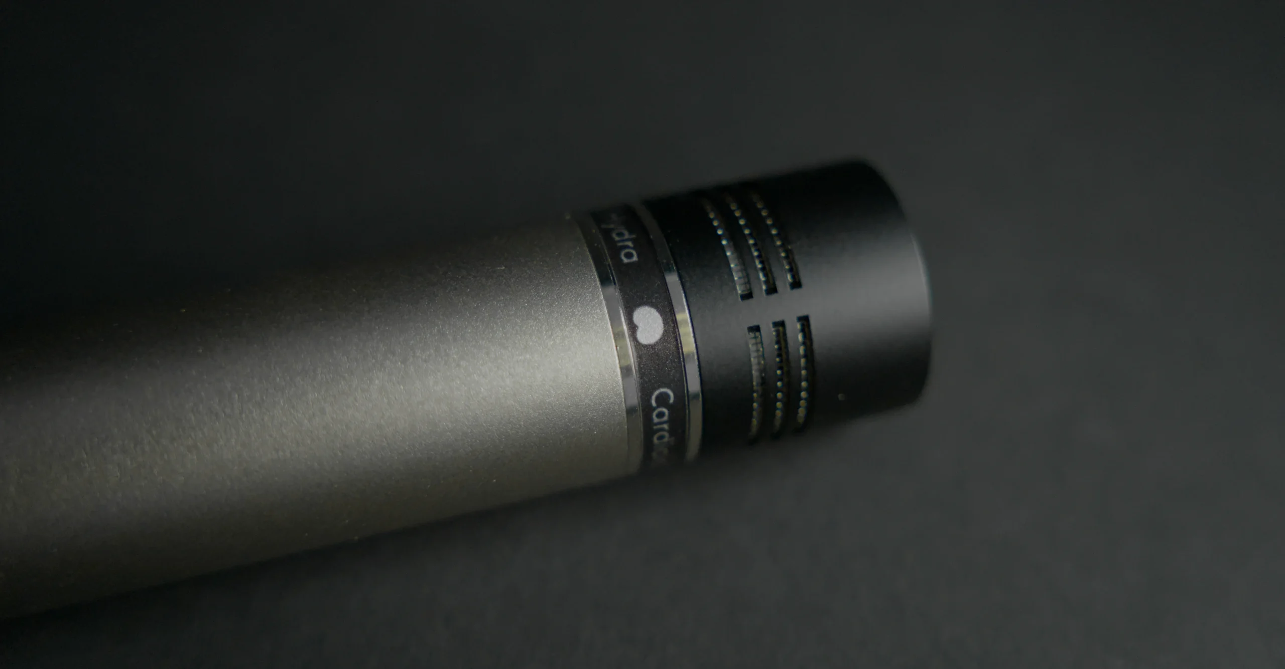 Hydra mic close